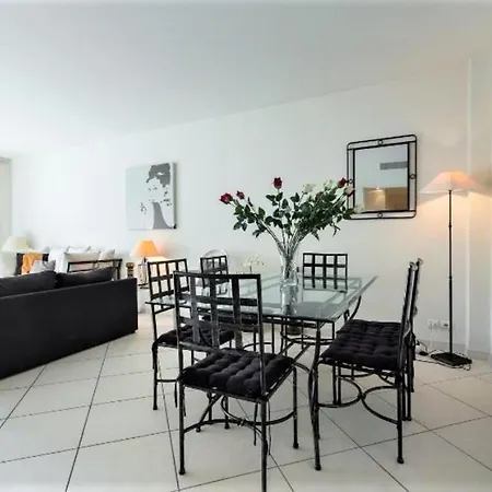 Centre 2mins From Stunning 3-bed * Cannes