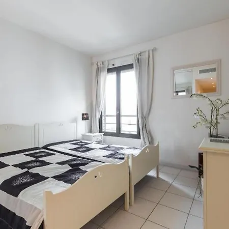 Centre 2mins From Stunning 3-bed Apartment Cannes