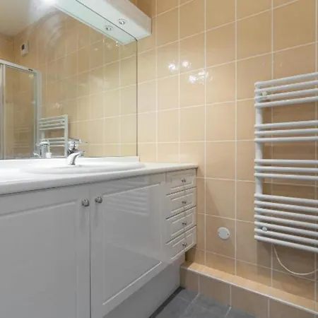 Apartman Centre 2mins From Stunning 3-bed Cannes