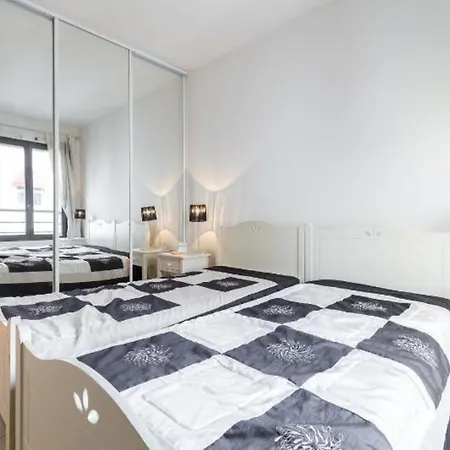 Centre 2mins From Stunning 3-bed